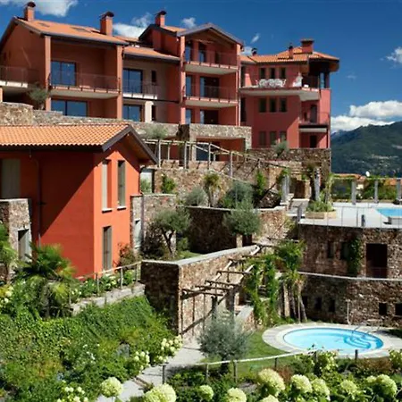 La Perla Di Sonenga - Giardino