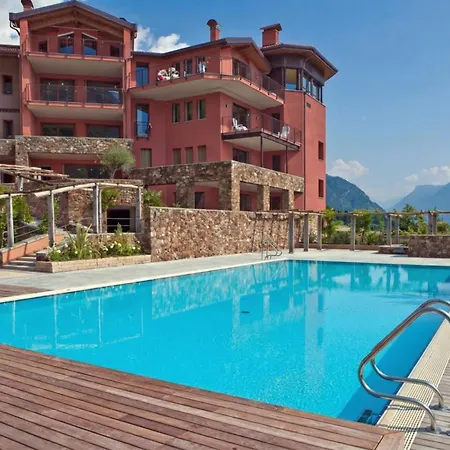 La Perla Di Sonenga - Giardino *